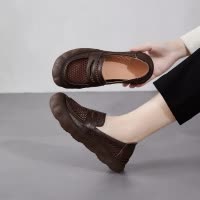 26春夏复古平跟百搭透气真皮洞洞鞋网面鞋软底头层牛皮女休闲凉鞋