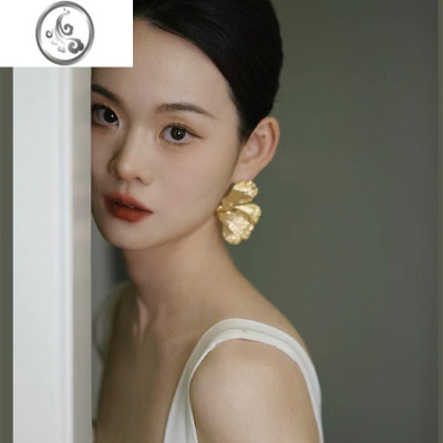 JiMi复古轻奢风金属银杏叶子耳环夸张高级感多层金色花卉树叶耳钉