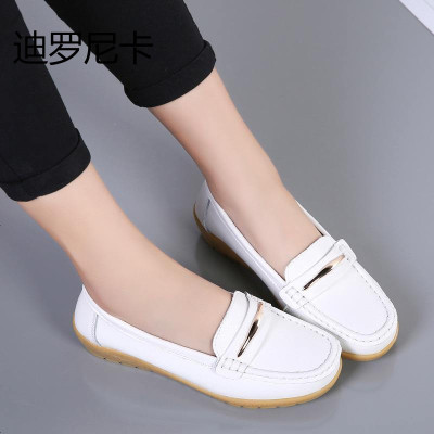 迪罗尼卡2021新款跨境真皮中老年妈妈鞋女单鞋豆豆鞋真皮软底坡跟护士鞋