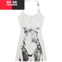 YIBUSHENG辣妹性感印花短裙子气质挂脖吊带连衣裙设计感2024新款收腰季女