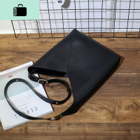 网红女包2020新款学生韩版百搭水桶单肩斜挎包ins蹦迪大容量大包NEW LAKE女斜挎包