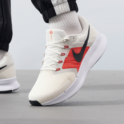 耐克鞋跑步鞋SWIFT跑步7/24男鞋四季款DR2695-107
