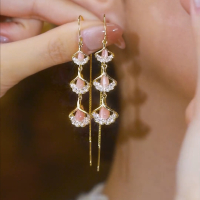 超仙粉色猫眼石银杏叶耳线女民族风气质长款流苏耳环百搭防丢耳饰送女朋友老婆情人节七夕生日礼物