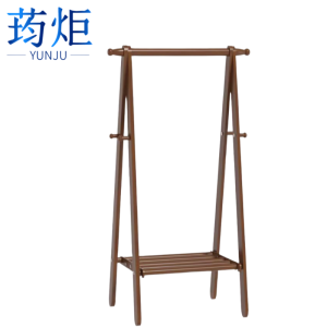 荺炬 衣帽架
