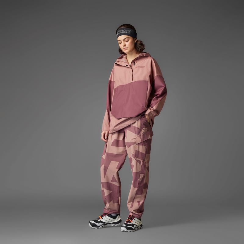 阿迪达斯(adidas)阿迪达斯三叶草女士运动长裤户外休闲束脚防风跑