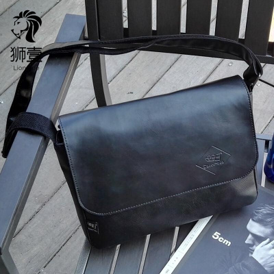 狮壹（Lionone）街头潮流PU皮小包包复古男士斜挎包单肩包休闲男包旅行邮差包胸包