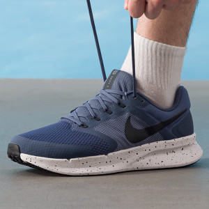 耐克(NIKE)男鞋 Run Swift 3 新款运动鞋舒适减震轻便低帮休闲跑步鞋DR2695-010 ZP