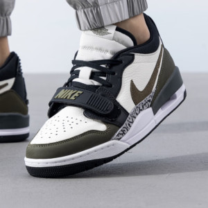 耐克(NIKE)男子新款AIR JORDAN LEGACY 312运动鞋比赛训练透气篮球鞋HV5970-101 ZP
