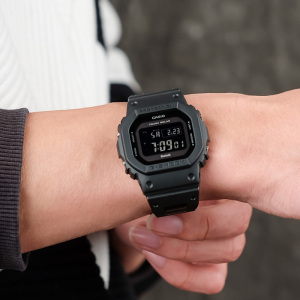 CASIO旗舰店卡西欧手表男小方块电子表G-SHOCK炫夜之城运动时尚休闲蓝牙太阳能电波石英表男表GW-B5600BC