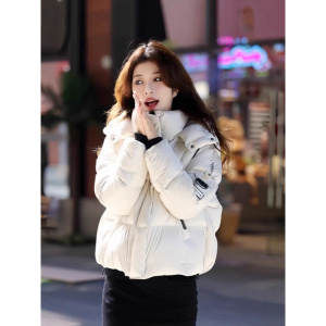 冬季新款短款时尚保暖休闲棉服女年高级感宽松加厚面包服外套