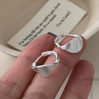 s925纯银简约小众几何圆圈扭转纹理耳环耳扣女ins百搭耳饰秋冬款送女朋友老婆情人节七夕生日礼物