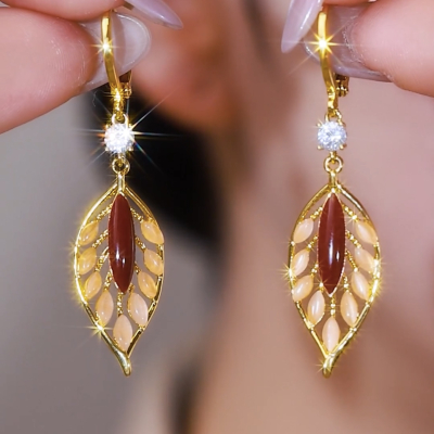 2025年新款潮红色锆石叶子耳环耳扣女轻奢高级感气质耳坠百搭耳饰送女朋友老婆情人节七夕生日礼物