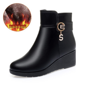 秋冬女鞋2023新款坡跟秋季妈妈鞋皮鞋冬季加绒保暖中年棉鞋鞋子