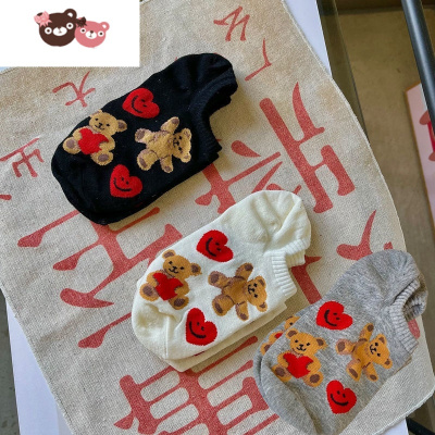 绿彩虹光韩国爱心小熊笑脸隐形船袜女潮ins可爱硅胶防滑短袜棉夏浅口吸汗