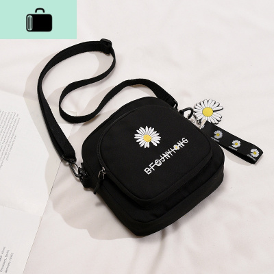 夏天防水小布包女2020新款潮网红小雏菊单肩包原宿风少女斜挎小包NEW LAKE女斜挎包