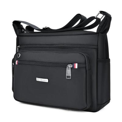 派尼美特男包大容量牛津布休闲单肩包男士旅行斜挎包男新款通勤包轻便