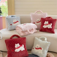 牛奶绒围巾小狗二合一两用抱枕被车载抱枕便携被子枕午靠垫被