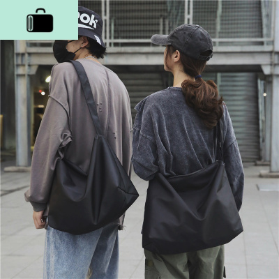 暗黑系尼龙斜挎包情侣男女学生休闲书包纯色极简大容量单肩购物袋NEW LAKE女斜挎包