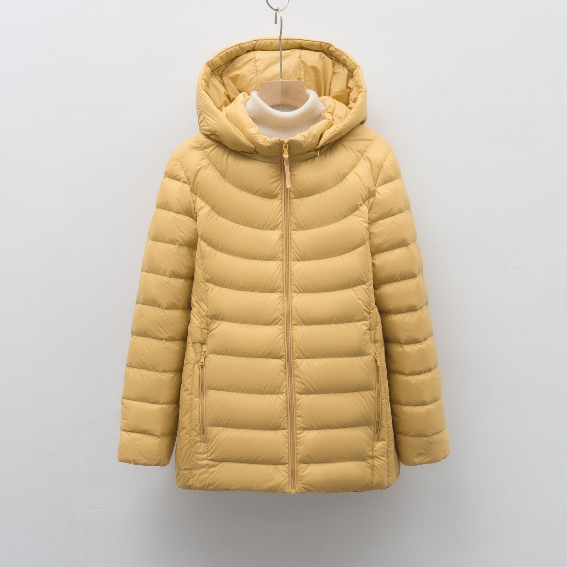 90白鸭绒新国标女式简约纯色连帽可拆卸轻薄羽绒服女_1102