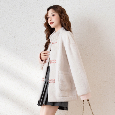 [3件8.5折280.4元,叠加优惠券]唐狮新款国风新中式仿兔毛立领外套女冬季穿搭小个子保暖上衣