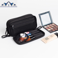 化妆包女小号便携网红ins风简约超火品随身大容量旅行可爱收纳袋 三维工匠收纳包