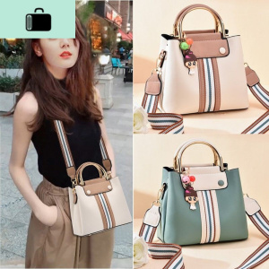 小包包女2020新款潮三层撞色韩版单肩手提包时尚简约百搭斜挎女包NEW LAKE