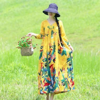 秋季民族风刺绣胸花连衣裙宽松大码女装V领棉质印花长裙女莎丞