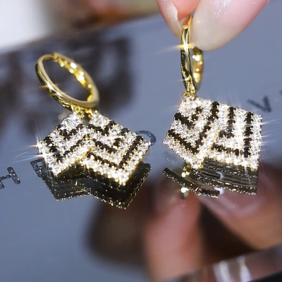 高级感满钻黑白条纹几何菱形耳环耳扣女轻奢气质长款显脸瘦耳饰潮送女朋友老婆情人节七夕生日礼物