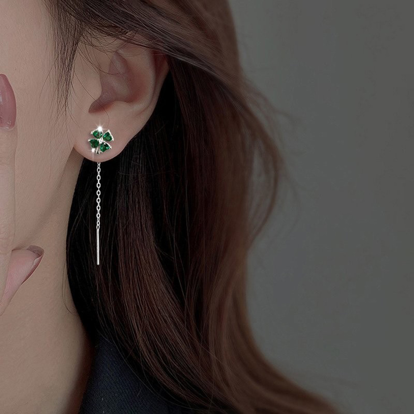 s925银闪钻四叶草耳线女气质简约小众设计感耳钉耳链轻奢高级耳饰