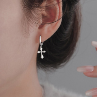 s925银针十字架耳扣女小众高级感冷淡风圆圈耳扣轻奢气质简约耳坠送女朋友老婆情人节七夕生日礼物