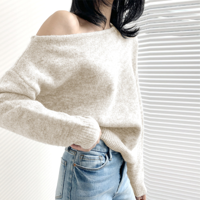 斜肩针织衫