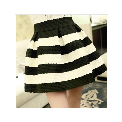 暖青汇春秋新款黑白条纹短裙蓬蓬裙高腰百褶裙大码女显瘦半身裙伞裙