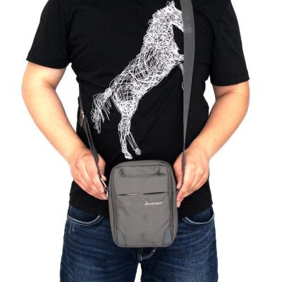 派尼美特2020新款男士迷你小包包单肩斜跨背包防水牛津帆布休闲旅