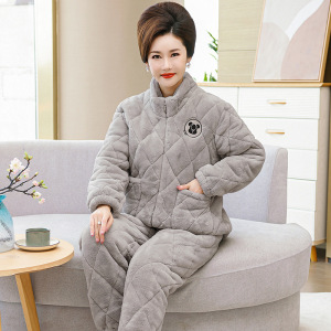 中老年睡衣女秋冬季三层加厚加绒玉狐绒夹棉保暖空气棉家居服套装