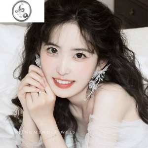 JiMi新款新娘结婚婚纱耳环大气蕾丝水晶耳夹礼服耳饰高级感仙美森系 模特同款耳环