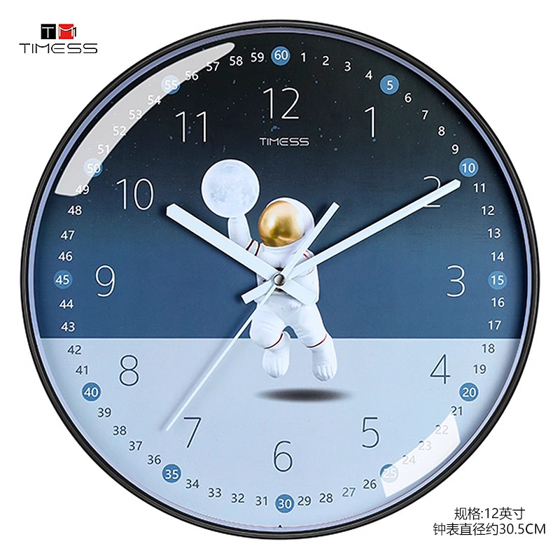 TIMESS钟表挂钟客厅家用时尚创意简约免打孔太空人宇航员挂表