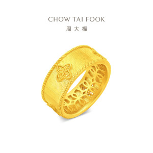 [品牌挚友陈星旭同款]周大福金丝织锦四叶草足金黄金戒指女计价(工费860)EOF1712送生日礼物