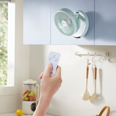 小熊(Bear)壁挂风扇风宝厨房风扇 免打孔宿舍台式电风扇小型空气循环扇可摇头折叠小风扇空调伴侣