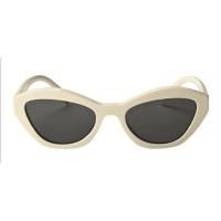 Prada普拉达女式蝴蝶框太阳眼镜复古风格轻巧时尚防紫外线