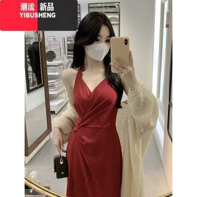 YIBUSHENG大码女装红色打底性感辣妹挂脖连衣裙女早春季新款内搭设计感裙子