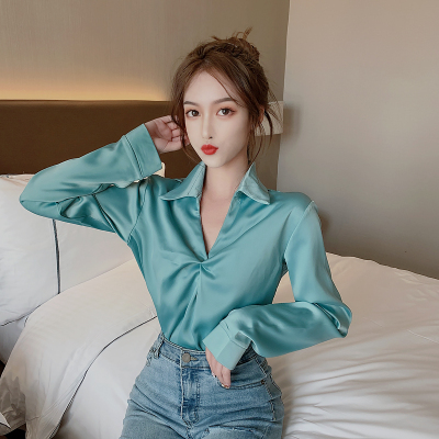 婕秘2021春款寸衫女韩版潮流心机上衣设计感秋显瘦V领缎面衬衫百搭ins