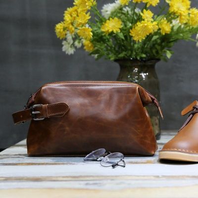 新款男士手包疯马皮男潮流休闲手拿包韩版时尚复古手抓包咖啡色收藏就送礼品