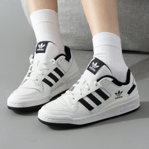 阿迪达斯(adidas)三叶草男女鞋新款潮流穿搭运动鞋休闲防滑耐磨时尚板鞋ID6858 ZP