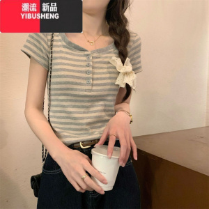 YIBUSHENG2024季条纹短袖小众撞色减龄正肩短款上衣设计感百搭纽扣T恤女