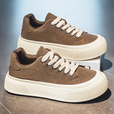 2026男鞋春季新款时尚休闲小众设计低帮板鞋男士耐磨百搭运动潮鞋