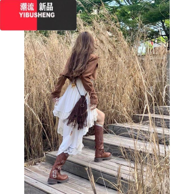 YIBUSHENG大码设计感小众不规则白色吊带连衣裙女度假风甜辣胖mm显瘦套装裙