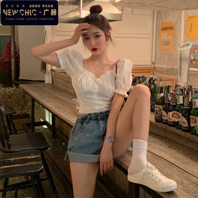 广赫港味甜美很仙的法式泡泡袖精致修身显瘦上衣衬衫女设计感小众衬衣衬衫