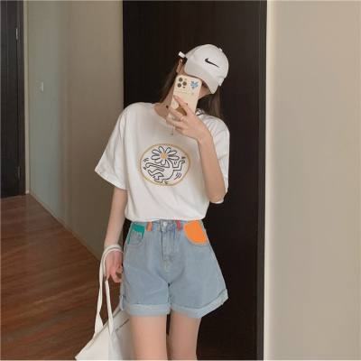 闪洛可盐可甜套装女夏季2021年小个子炸街网红时尚短裤两件套洋气