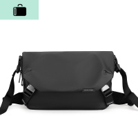 马可莱登2020新款单肩包男士包包潮牌斜挎包休闲邮差包工装小挎包NEW LAKE 典雅黑男士斜挎包