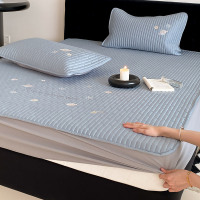 A类全棉长绒棉绗缝夹棉刺绣床笠三件套四季通用床垫保护罩粉咖色